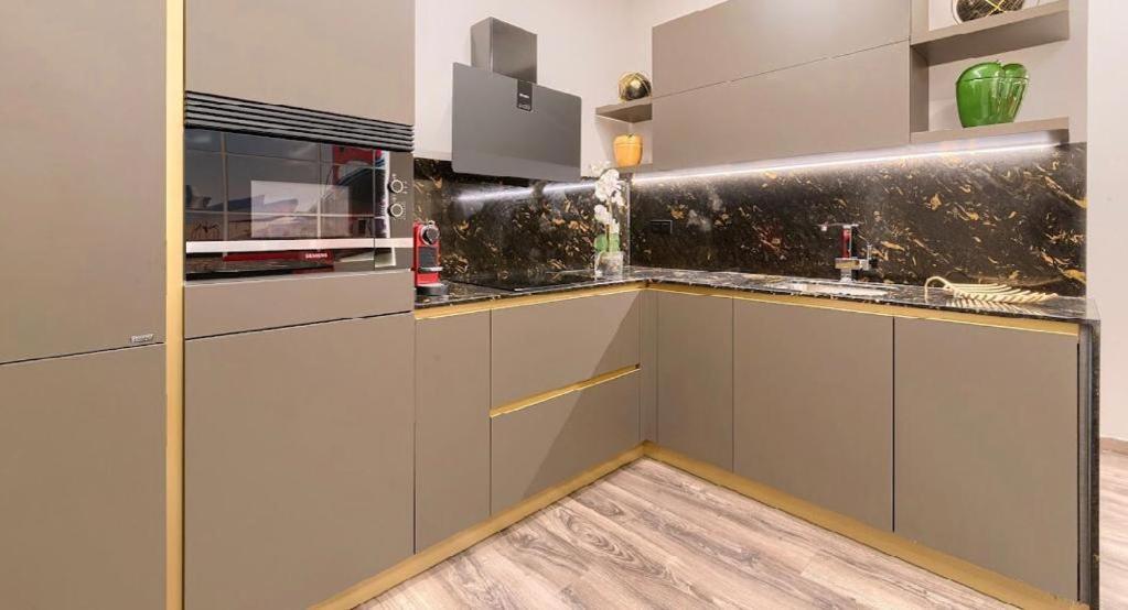 Abando Suites By Next Stop Bilbao Bagian luar foto